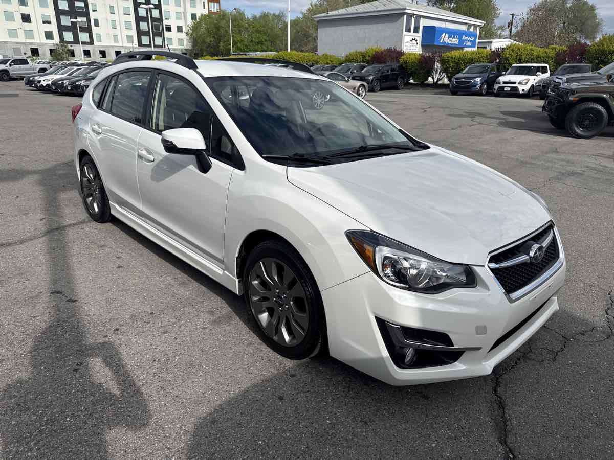 Used 2016 Subaru Impreza 2.0i Sport Premium AWD/4WD image 4