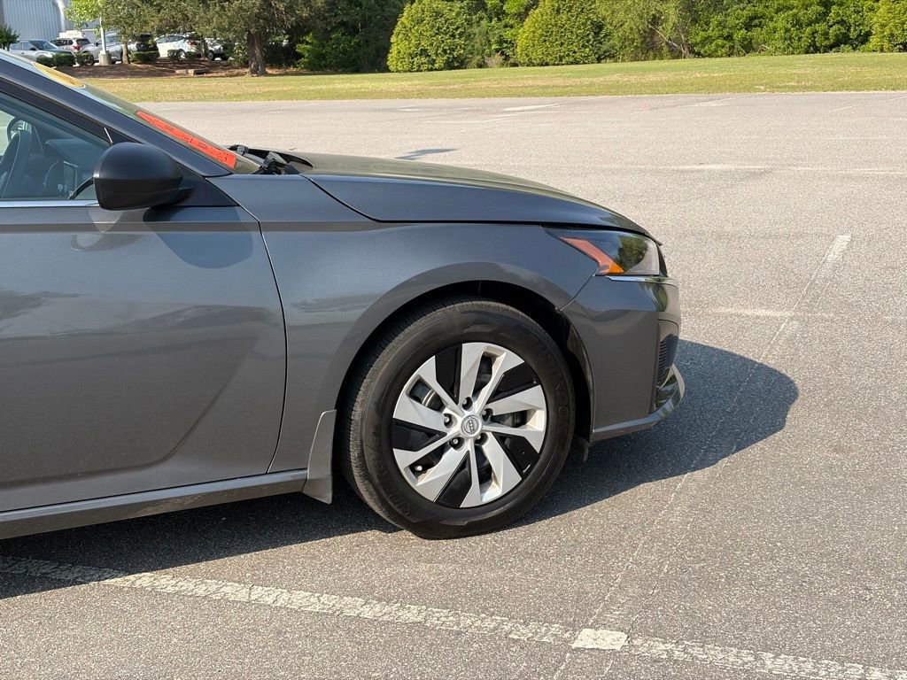 Certified 2024 Nissan Altima 2.5 S FWD image 8