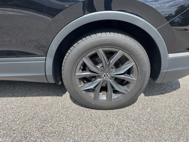 Used 2023 Volkswagen Tiguan SE FWD image 31
