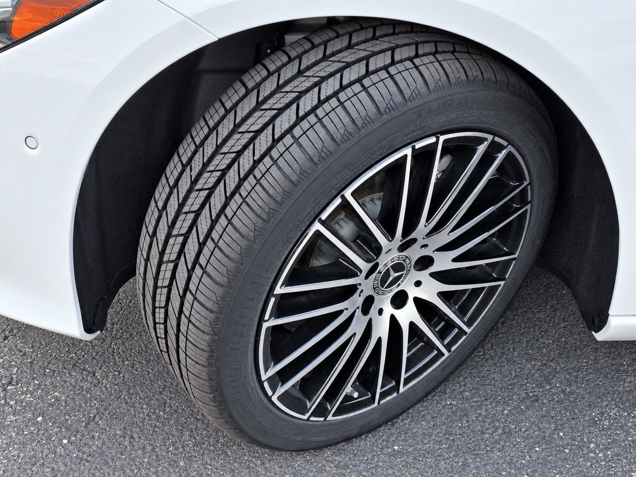 New 2026 Mercedes-Benz C 300 4MATIC Sedan image 12