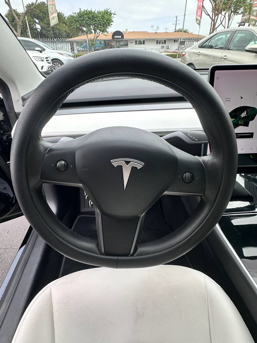 Used 2019 Tesla Model 3 Long Range RWD image 8