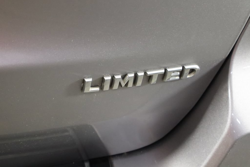 Used 2018 Jeep Grand Cherokee Limited w/ Trailer Tow Group IV AWD/4WD image 42