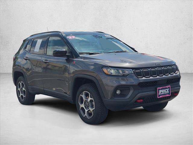 Used 2022 Jeep Compass Trailhawk AWD/4WD image 3