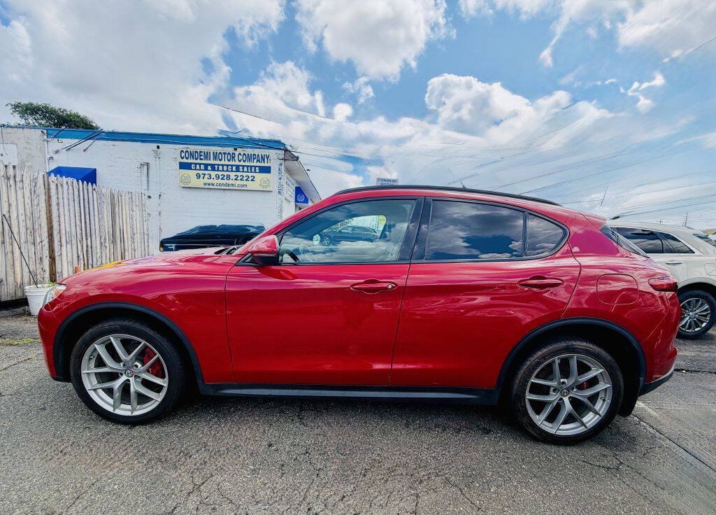 Used 2018 Alfa Romeo Stelvio Ti Sport AWD/4WD image 8