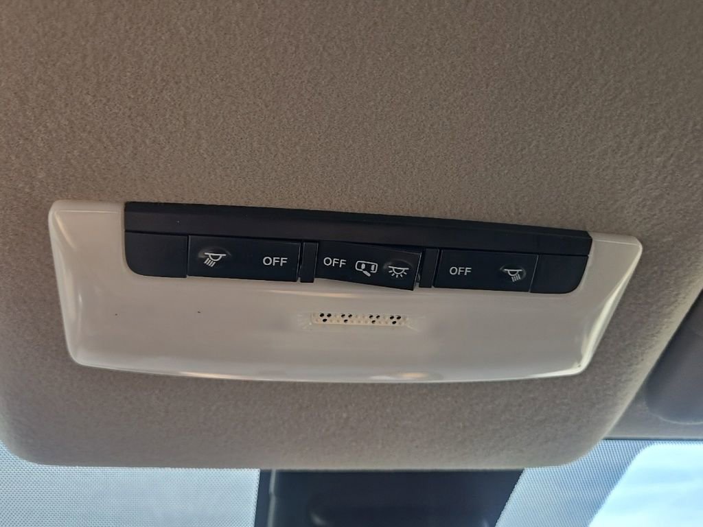 Used 2023 Nissan Versa S w/ Trunk Package FWD image 19