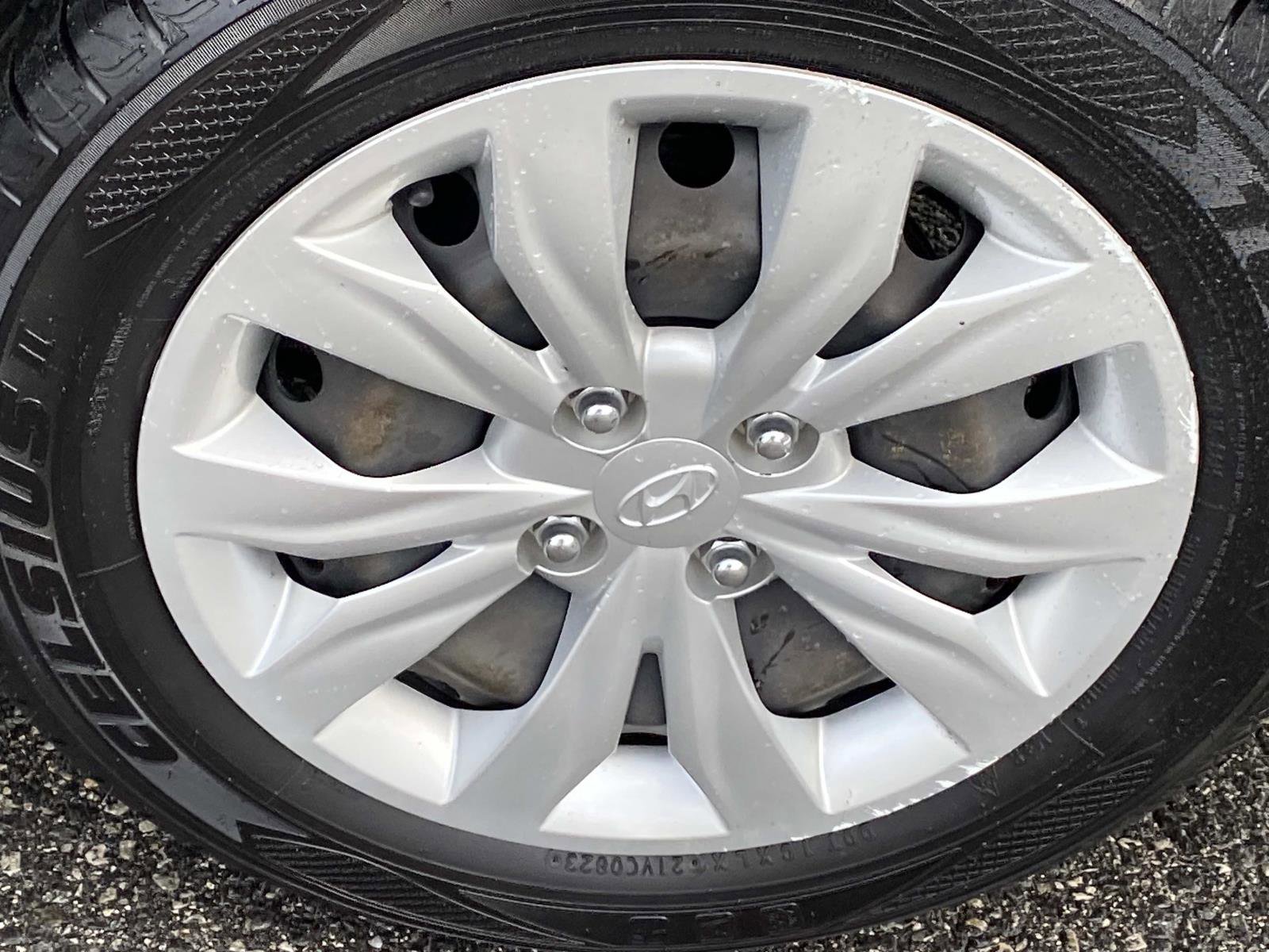 Used 2021 Hyundai Accent SE image 23