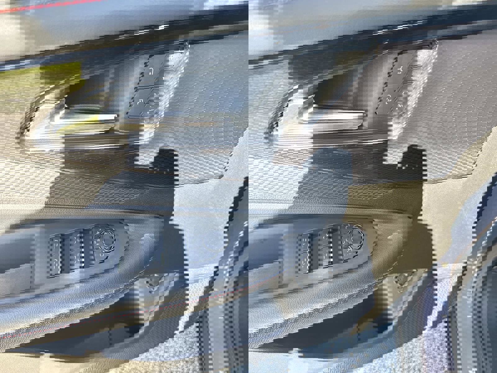 Used 2024 Chevrolet Blazer EV RS AWD/4WD image 18