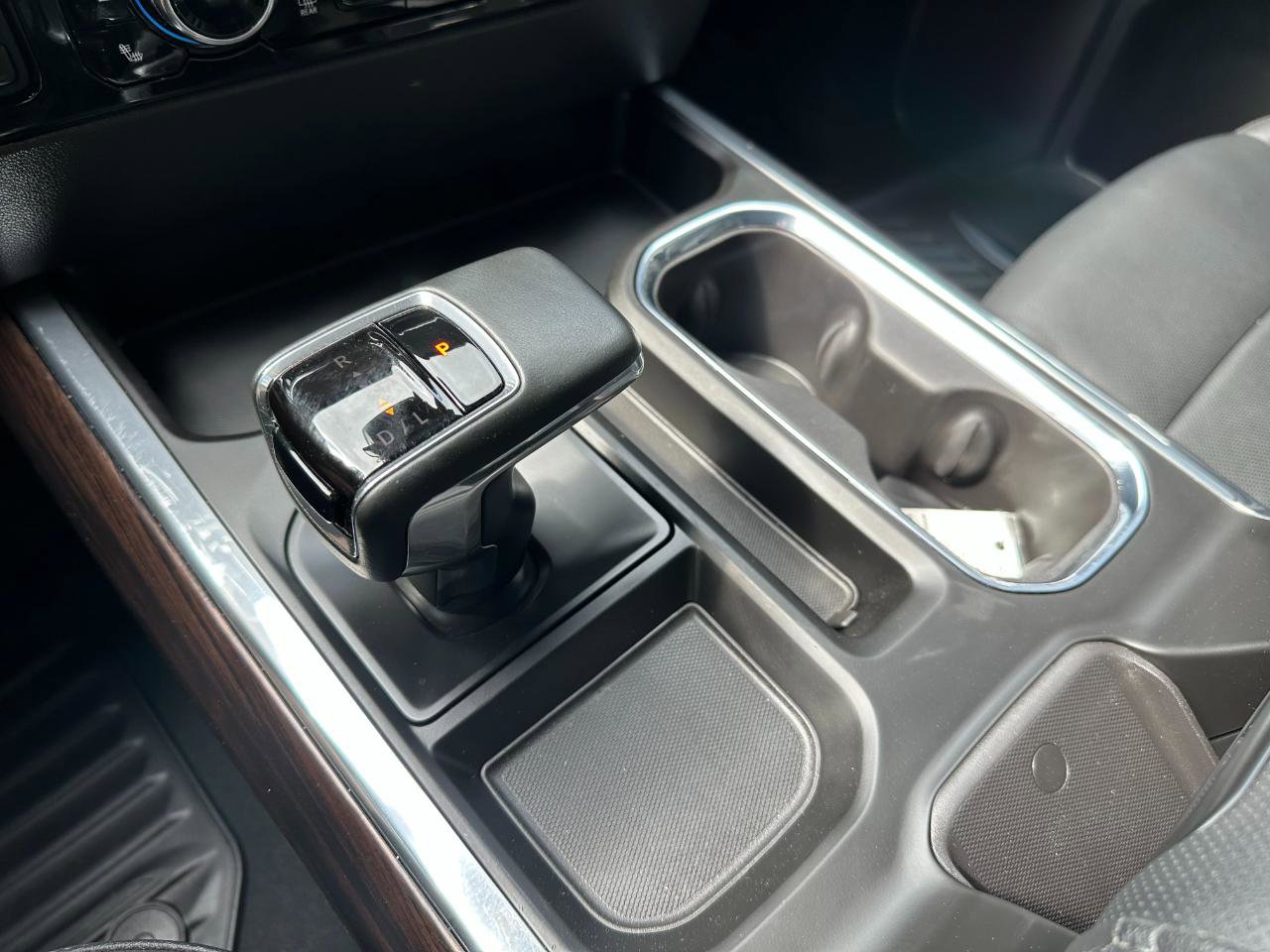 Used 2025 GMC Sierra 1500 SLT w/ SLT Premium Package image 43