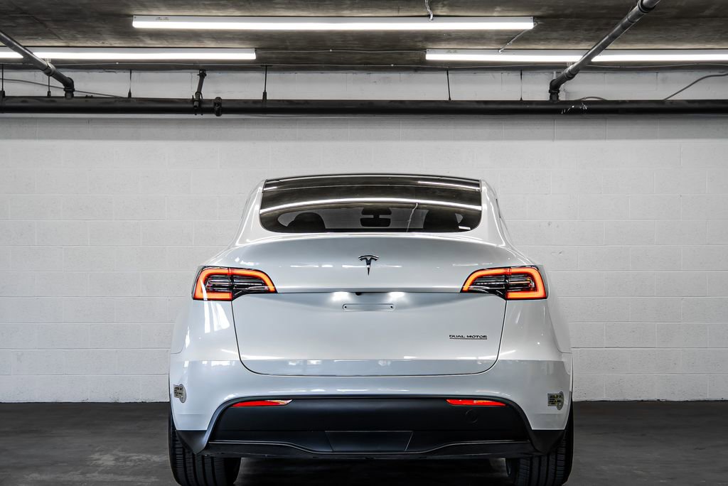 Used 2023 Tesla Model Y Performance AWD/4WD image 4