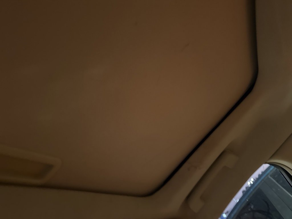 Used 2016 Ford Taurus Limited image 7