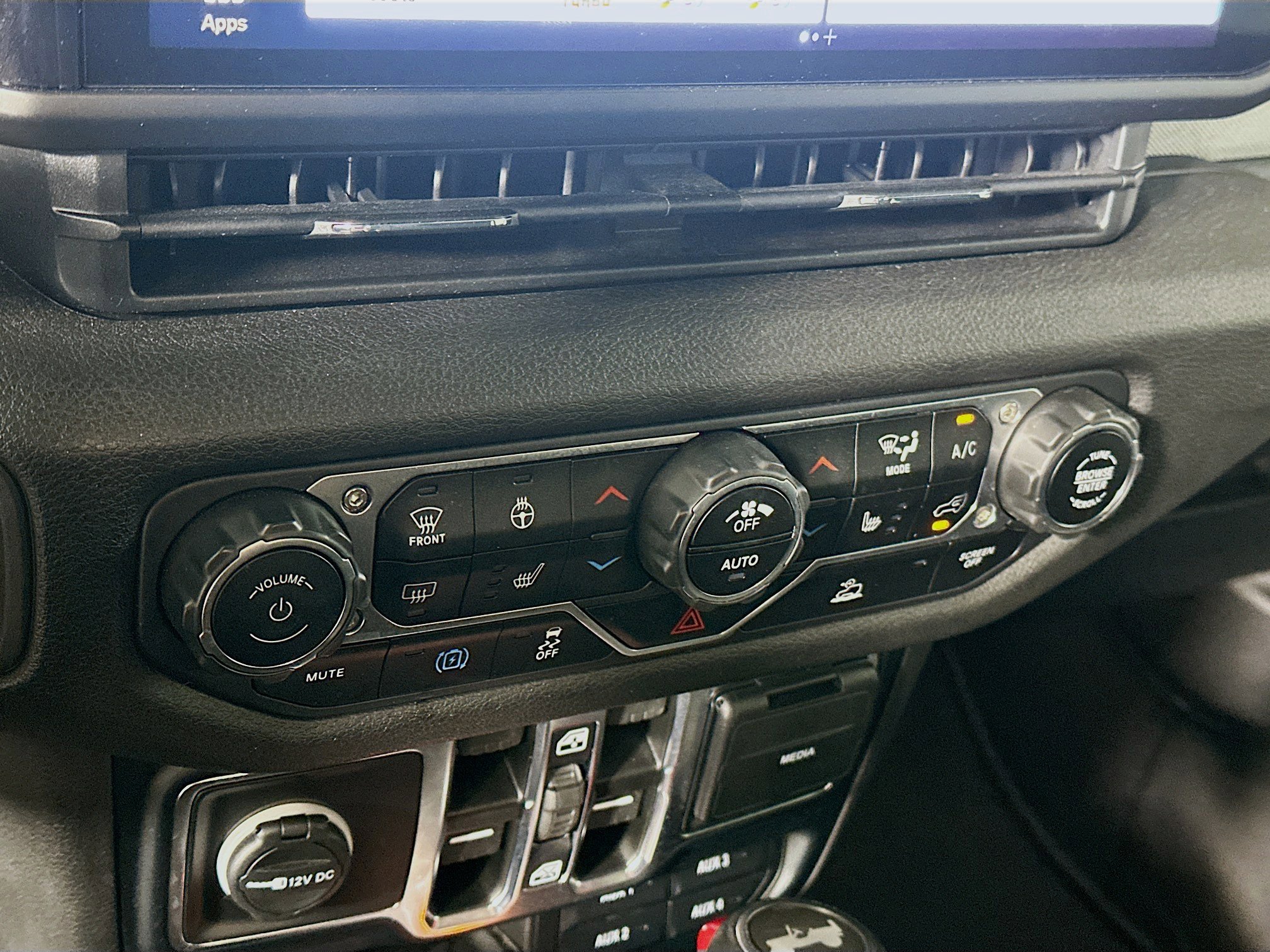 Used 2024 Jeep Wrangler Sport S w/ Convenience Group image 22