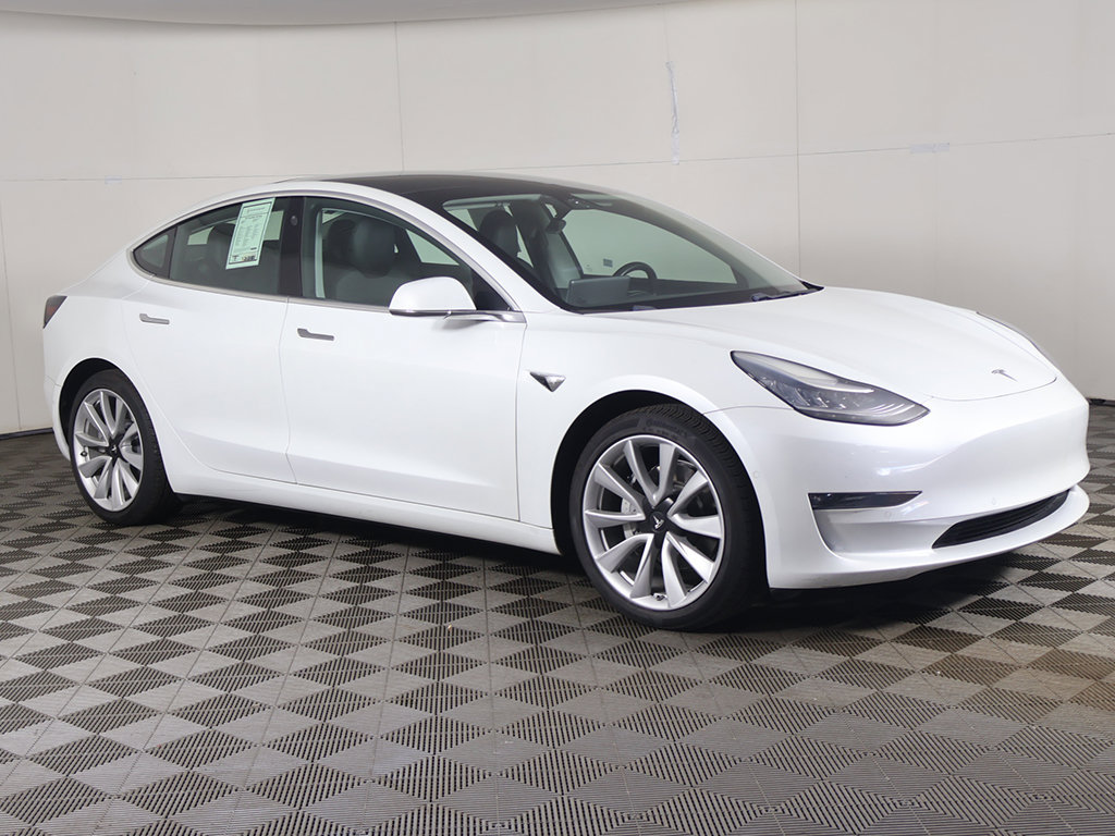 Used 2019 Tesla Model 3 Mid Range RWD image 3