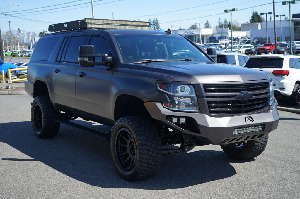 Used 2018 Chevrolet Suburban Premier AWD/4WD image 7