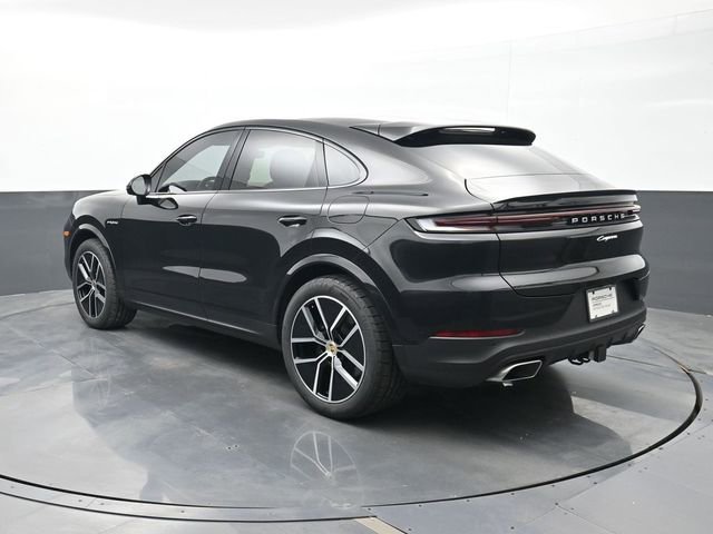 Certified 2024 Porsche Cayenne Coupe AWD/4WD image 3