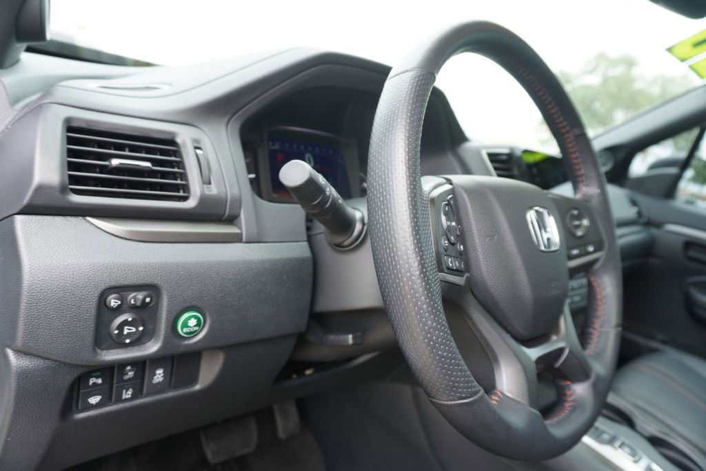 Used 2023 Honda Passport TrailSport image 12