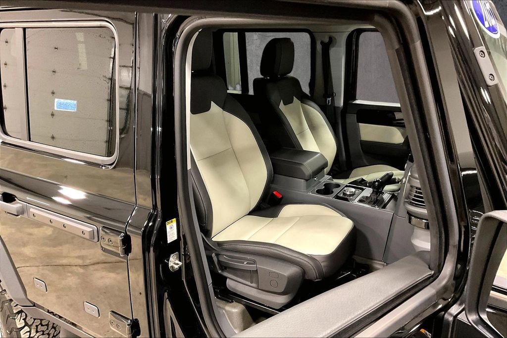 Used 2025 INEOS Grenadier AWD/4WD image 29
