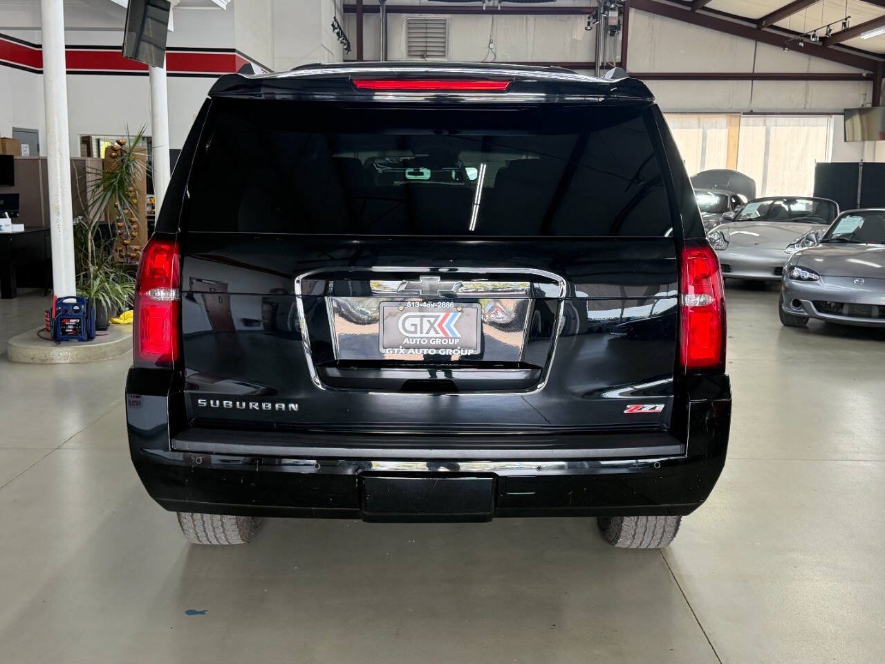 Used 2017 Chevrolet Suburban LT AWD/4WD image 3