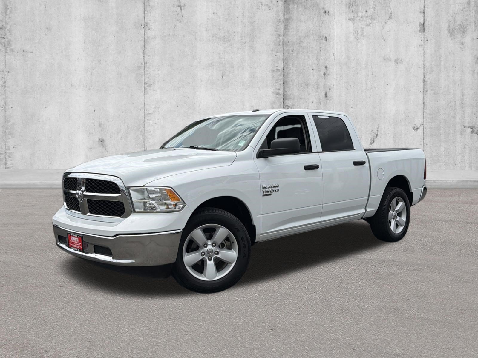 Used 2022 RAM 1500 Classic SLT AWD/4WD image 1