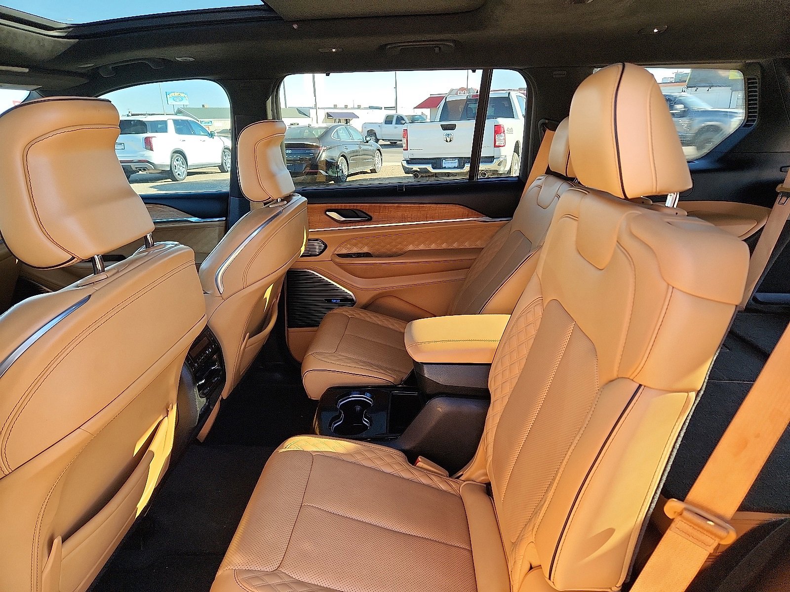 Used 2021 Jeep Grand Cherokee L Summit image 9