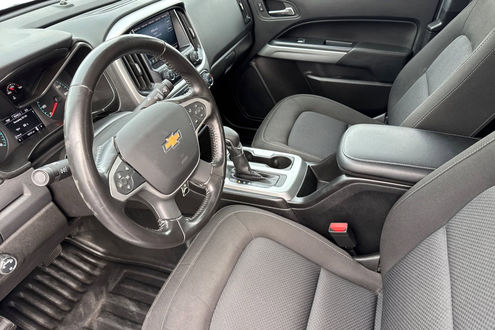 Used 2022 Chevrolet Colorado LT w/ Fleet Safety Package image 9