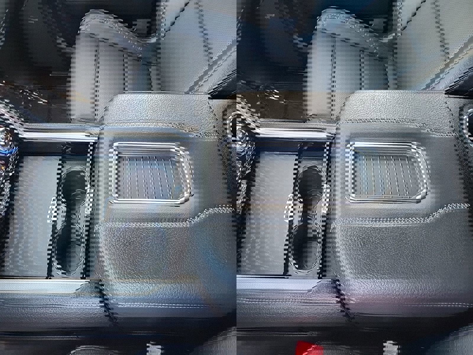 Used 2022 GMC Yukon Denali image 24