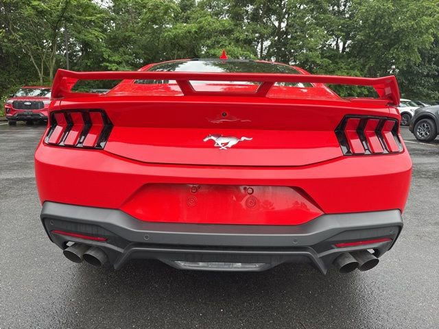 Used 2025 Ford Mustang Premium RWD image 4