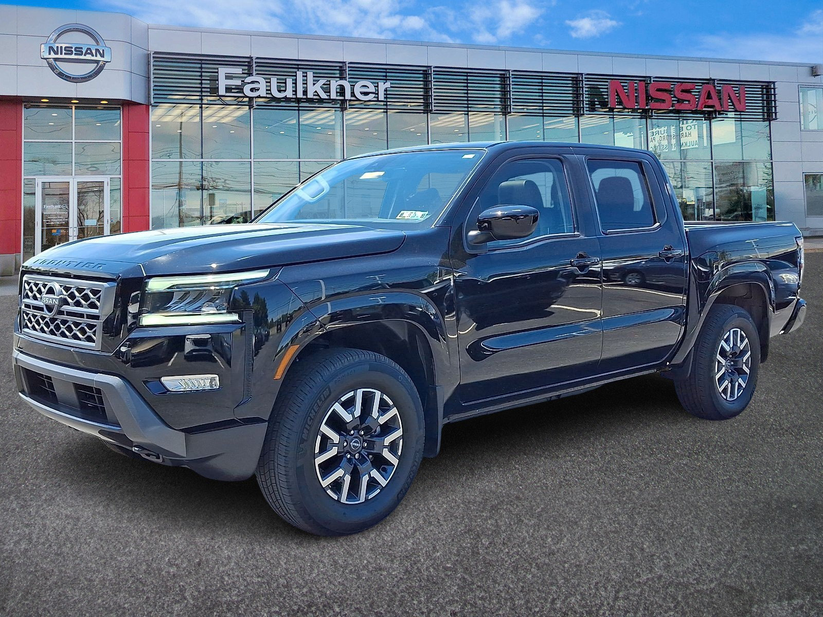 Certified 2024 Nissan Frontier SL w/ Technology Package AWD/4WD image 3