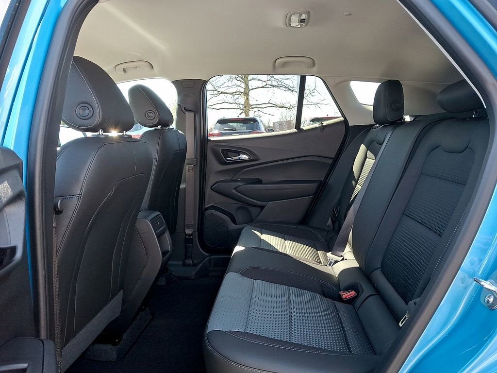 New 2026 Chevrolet Trax LT w/ Driver Confidence Package FWD image 6