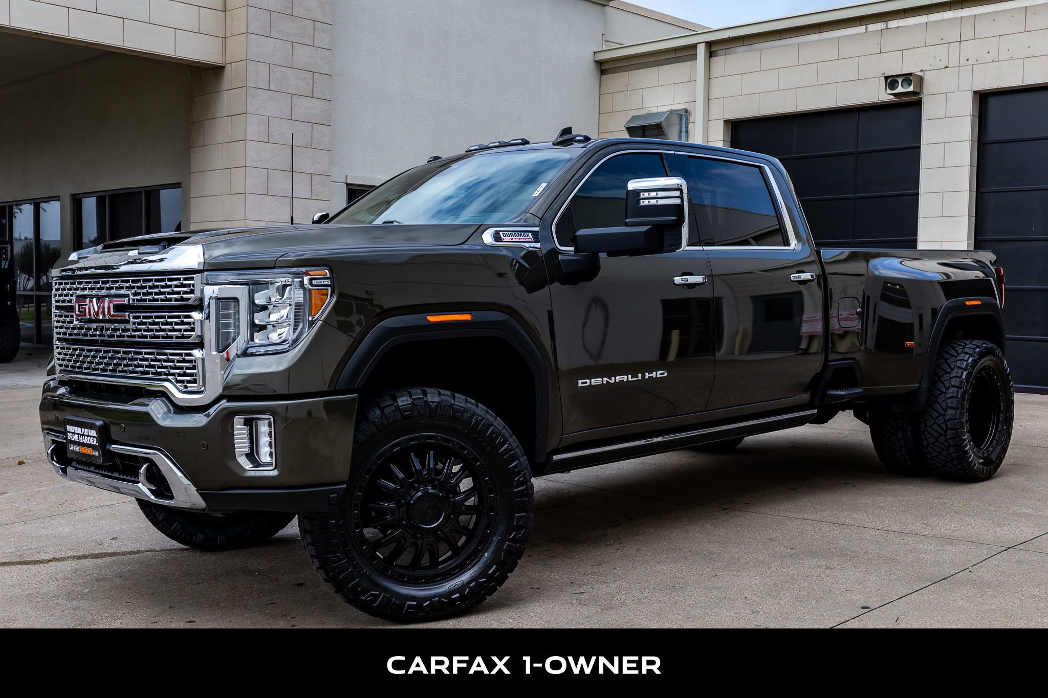 Used 2023 GMC Sierra 3500 Denali w/ Denali Ultimate Package AWD/4WD image 5