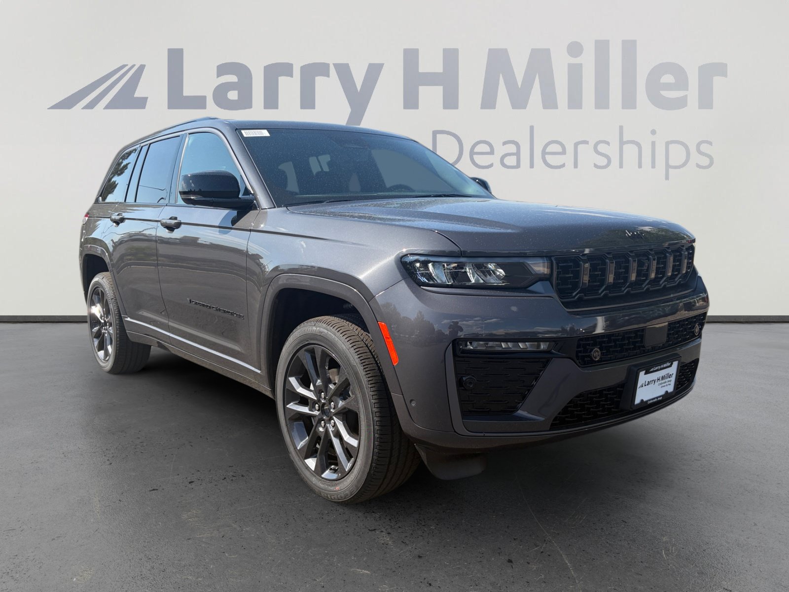New 2026 Jeep Grand Cherokee Limited AWD/4WD image 7