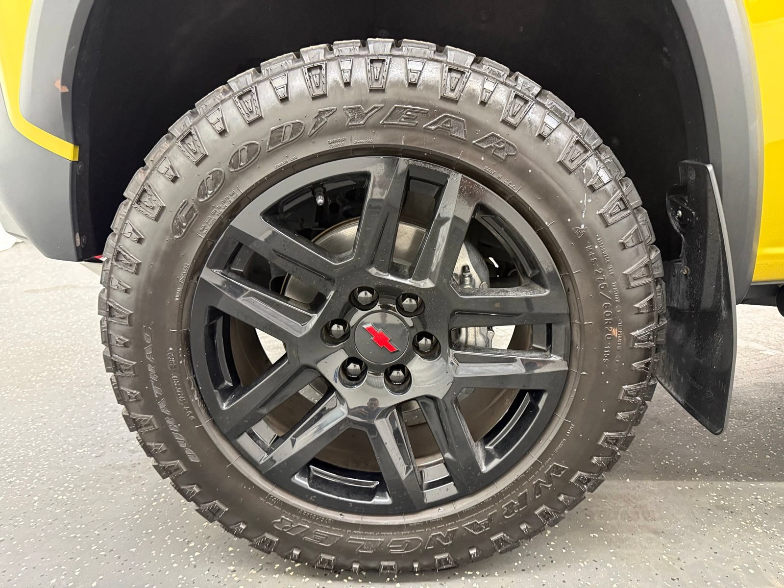 Used 2023 Chevrolet Colorado Trail Boss w/ LPO, Skid Plate Package AWD/4WD image 18
