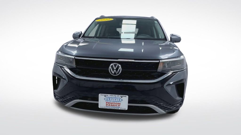 Used 2022 Volkswagen Taos SE FWD image 18