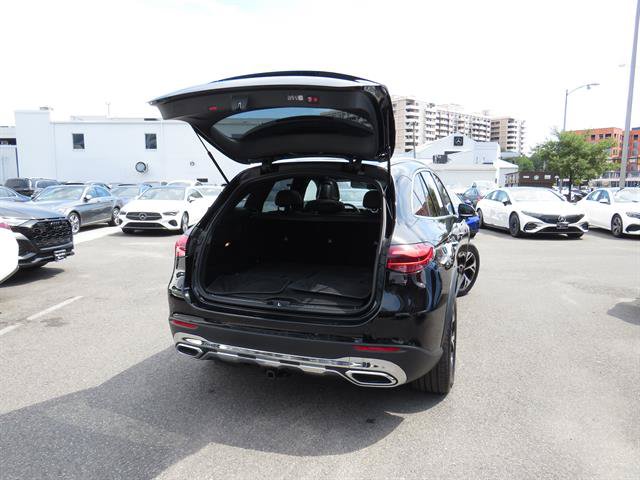 Used 2026 Mercedes-Benz GLC 350e 4MATIC image 32