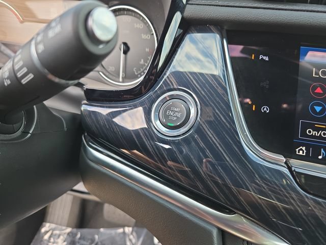 Used 2024 Cadillac XT6 Premium Luxury AWD/4WD image 18