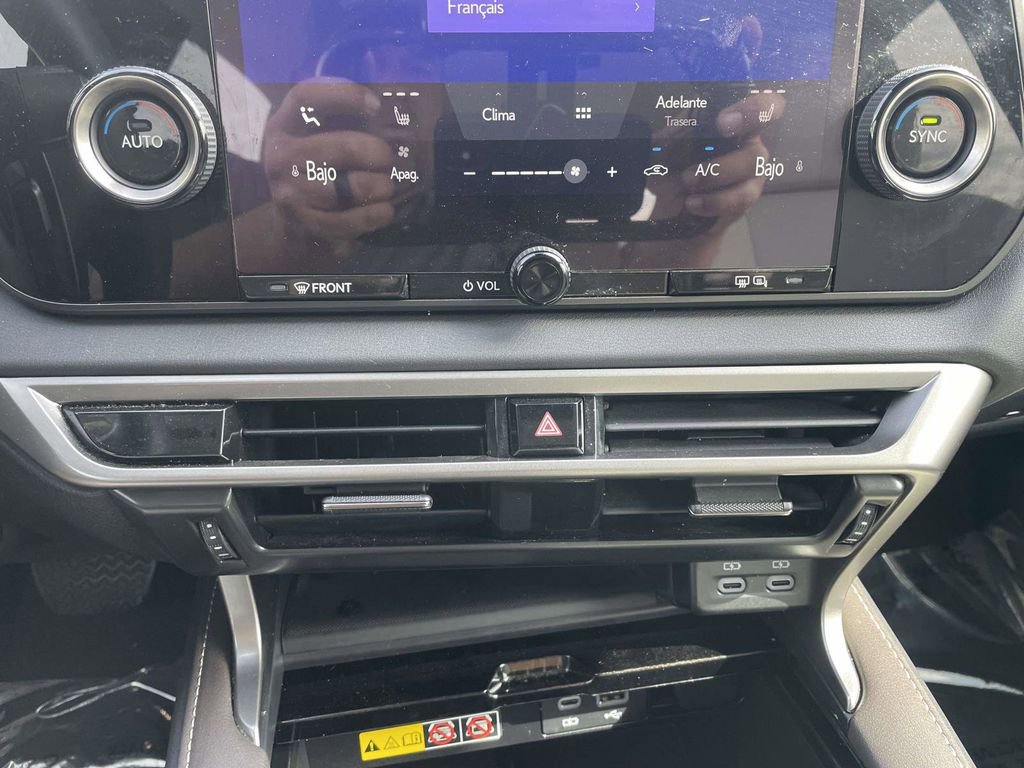 Used 2024 Lexus RX 350 FWD w/ Technology Package image 41