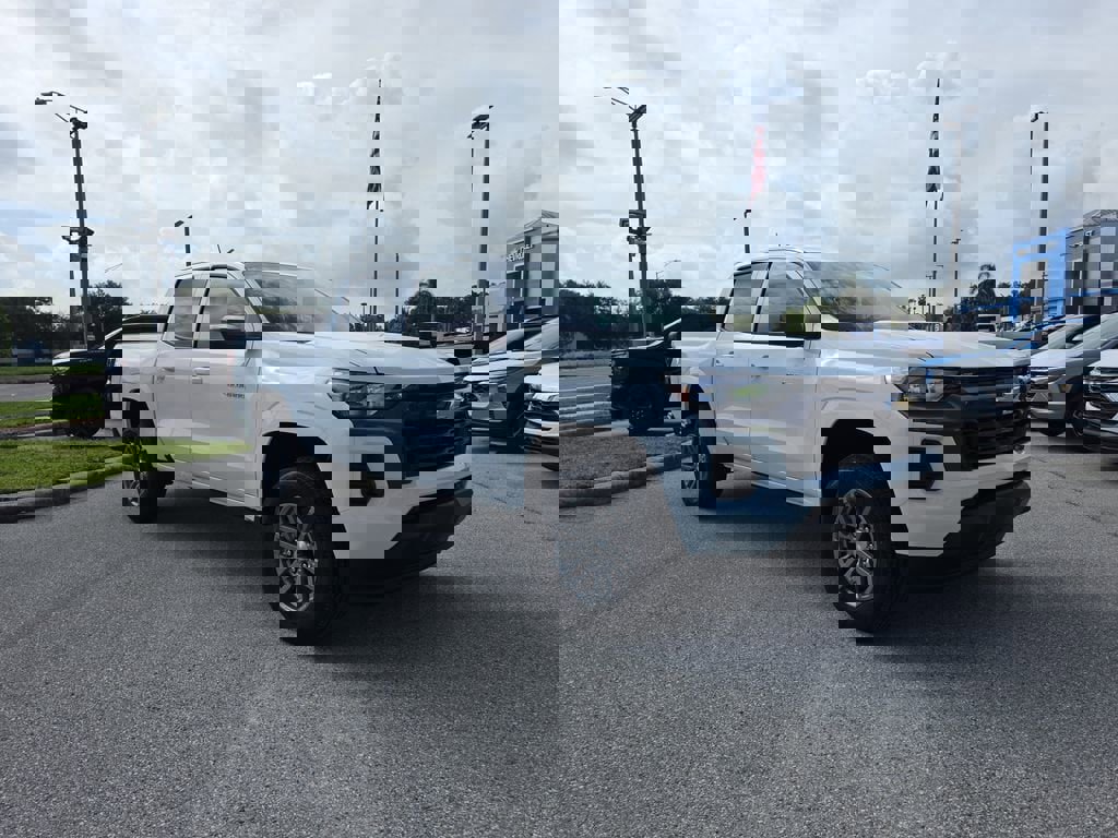 New 2025 Chevrolet Colorado LT