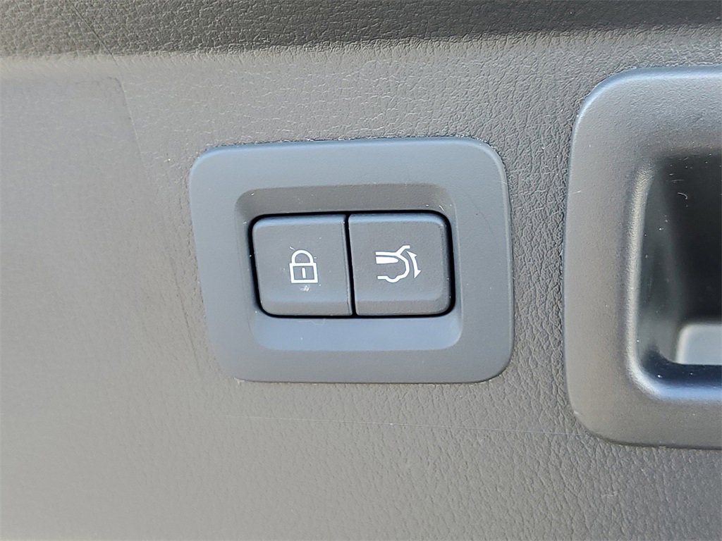 Used 2025 MAZDA CX-50 AWD 2.5 Turbo w/ Weather Package image 10