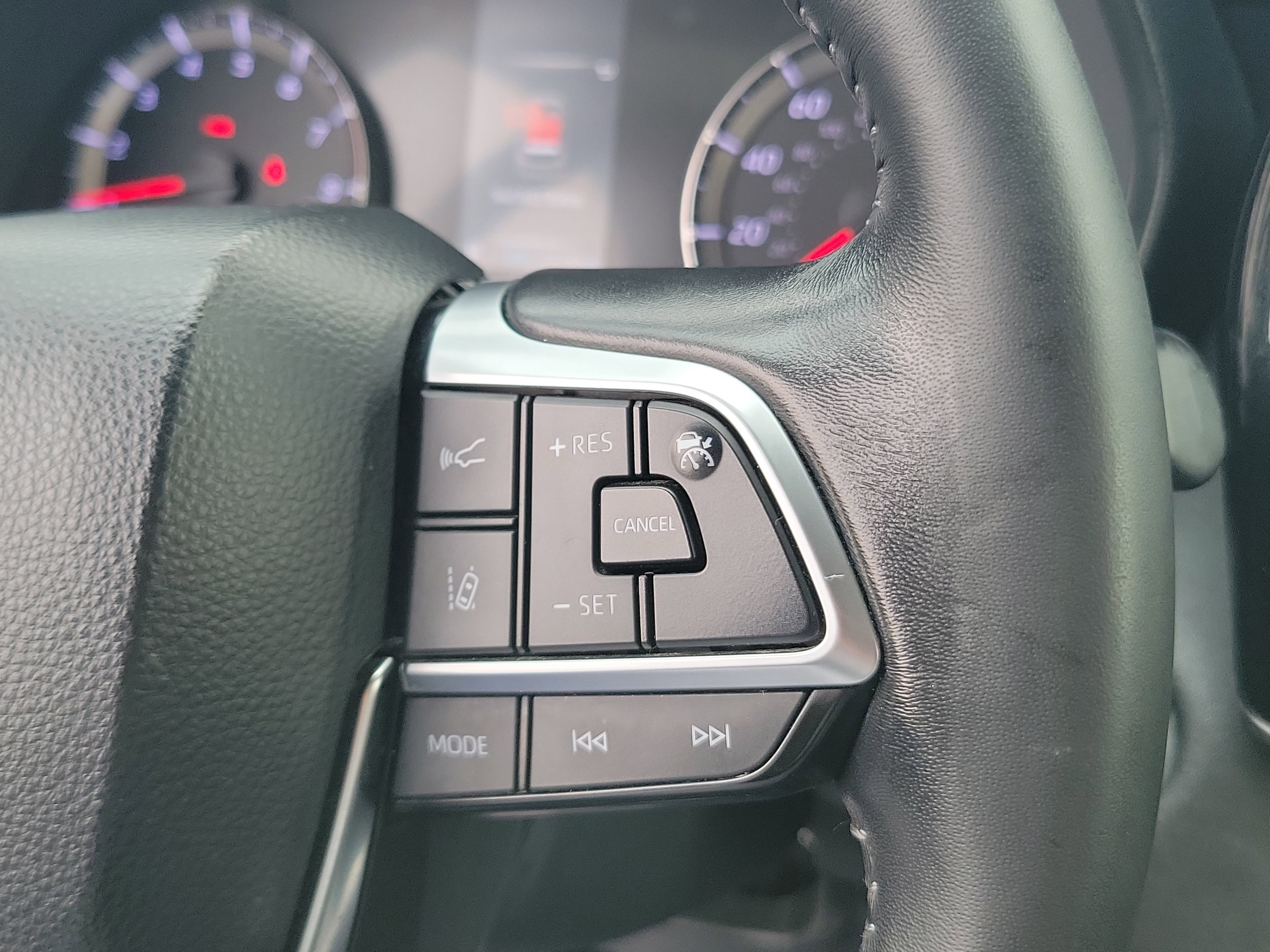 Certified 2020 Toyota Highlander LE image 19