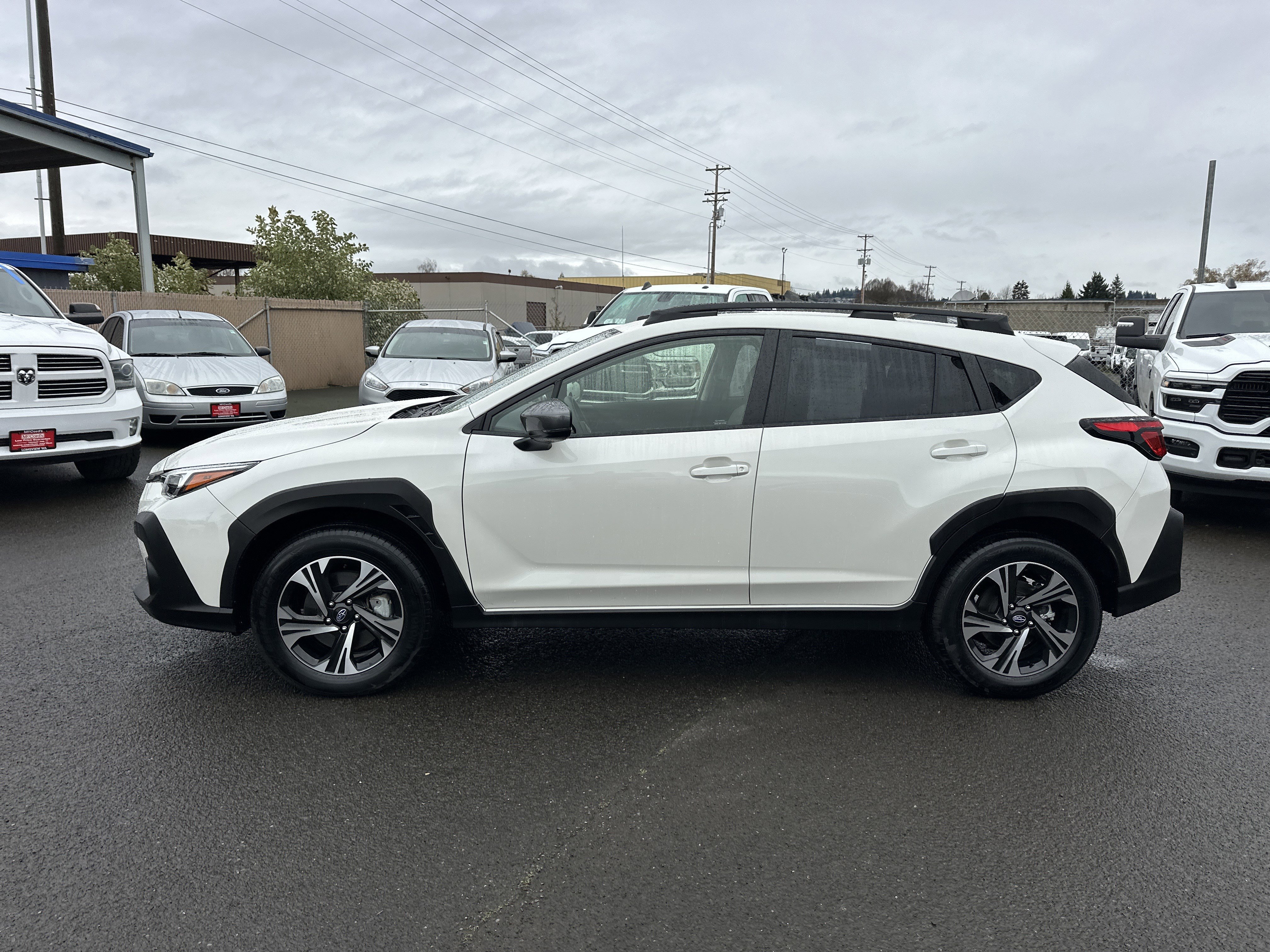 Used 2024 Subaru Crosstrek 2.0i Premium image 2