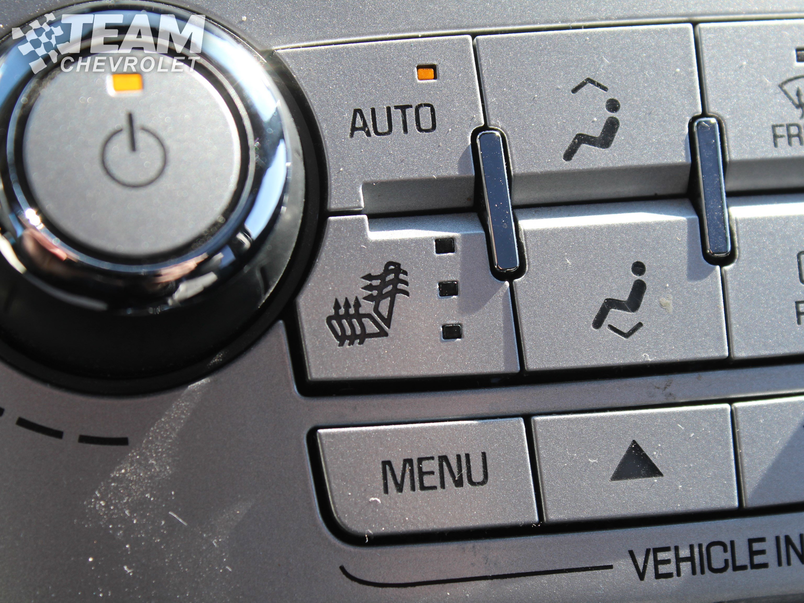 Used 2017 Chevrolet Equinox Premier w/ Enhanced Convenience Package image 20