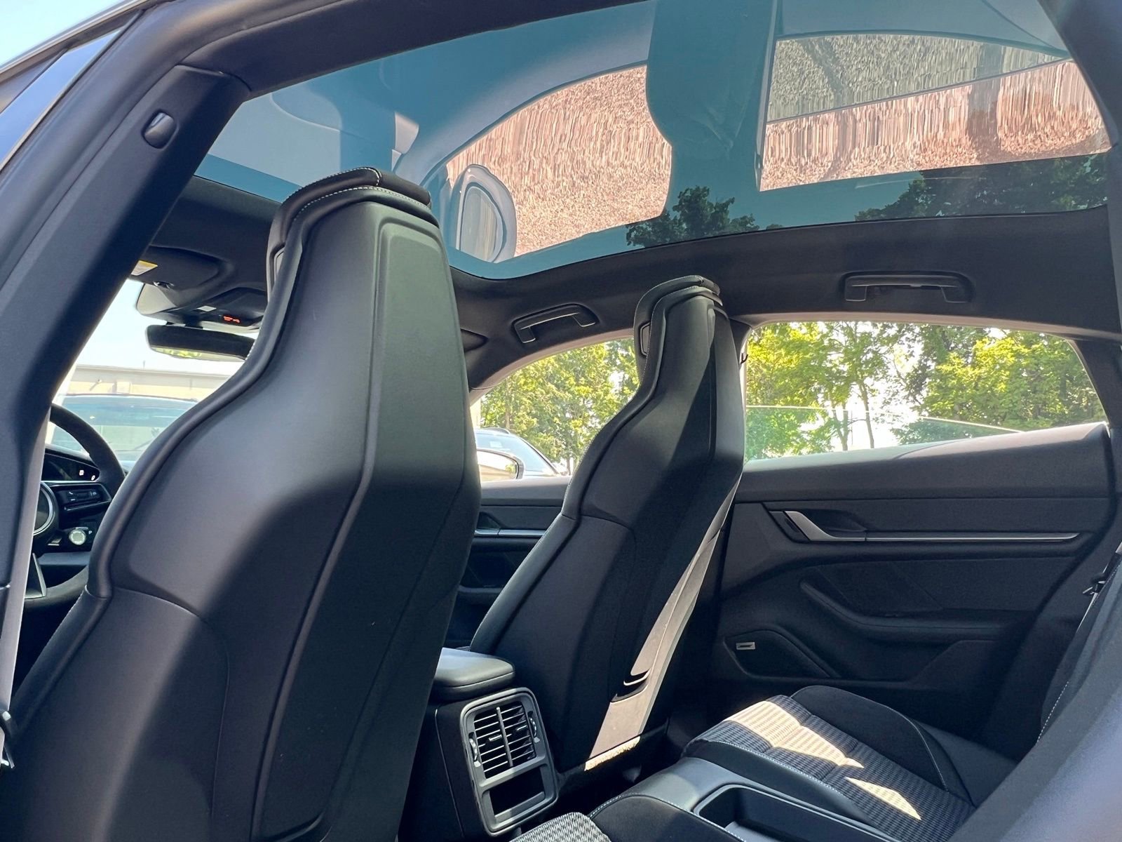 New 2025 Porsche Taycan image 22