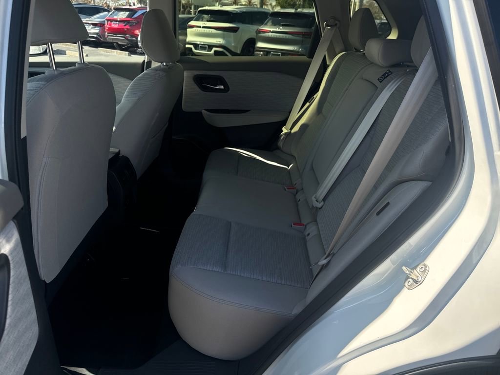 Certified 2023 Nissan Rogue SV image 23