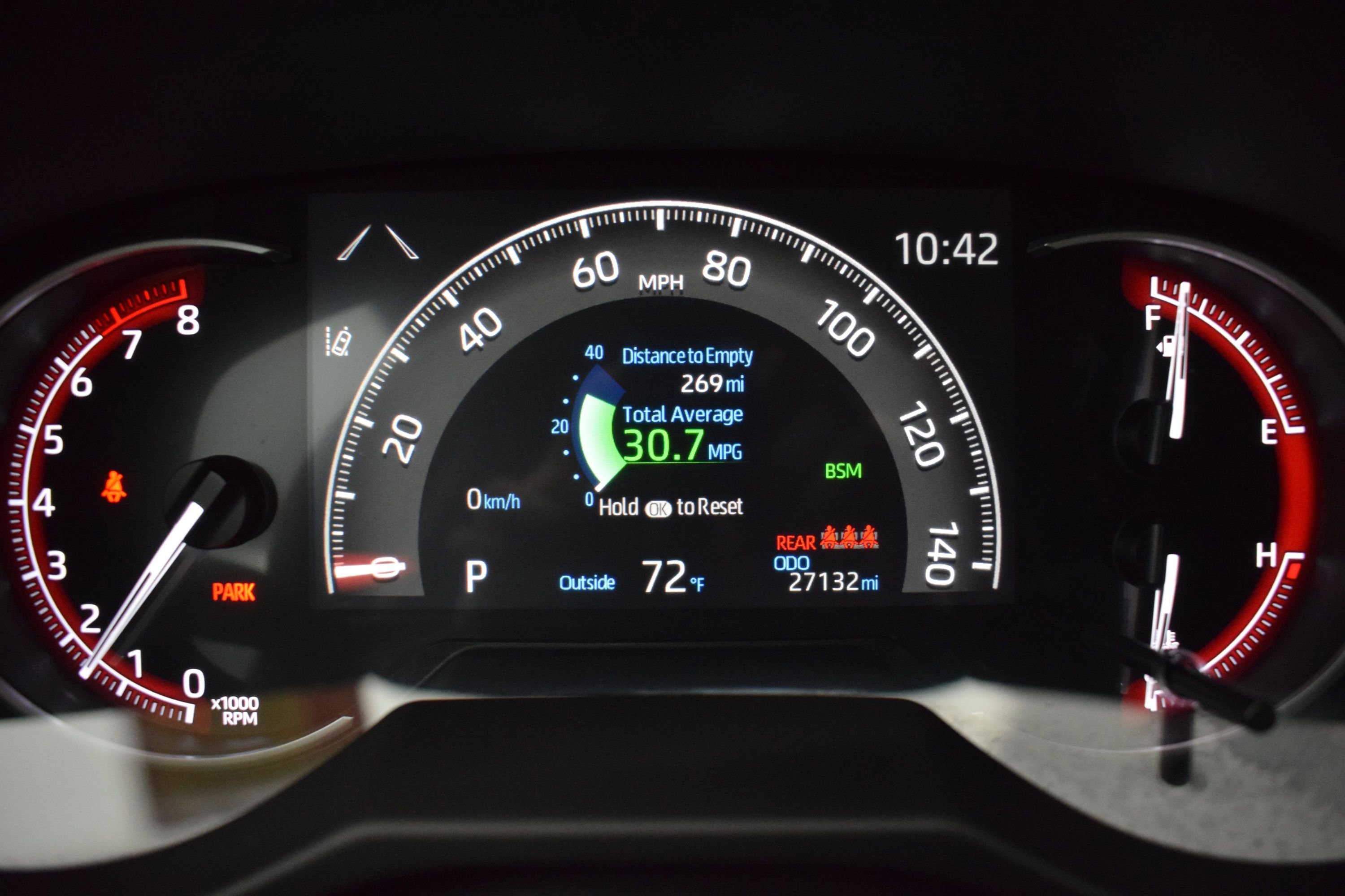 Used 2025 Toyota RAV4 XLE FWD image 16