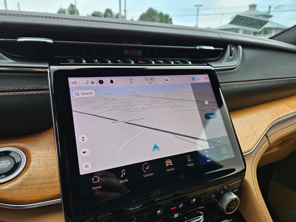 Used 2021 Jeep Grand Cherokee L Summit image 23