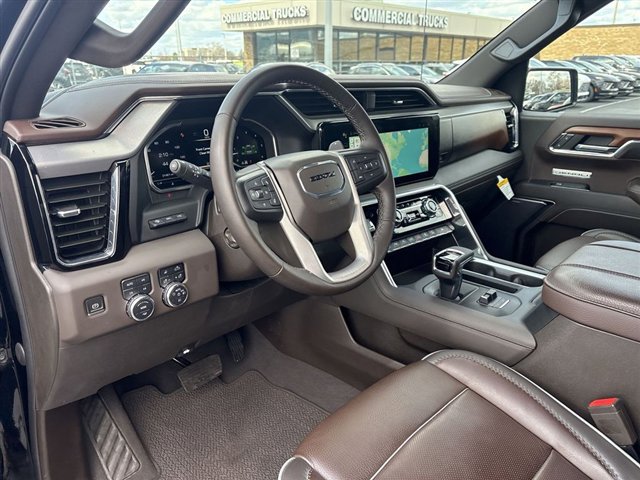 Certified 2023 GMC Sierra 1500 Denali w/ Technology Package AWD/4WD image 10