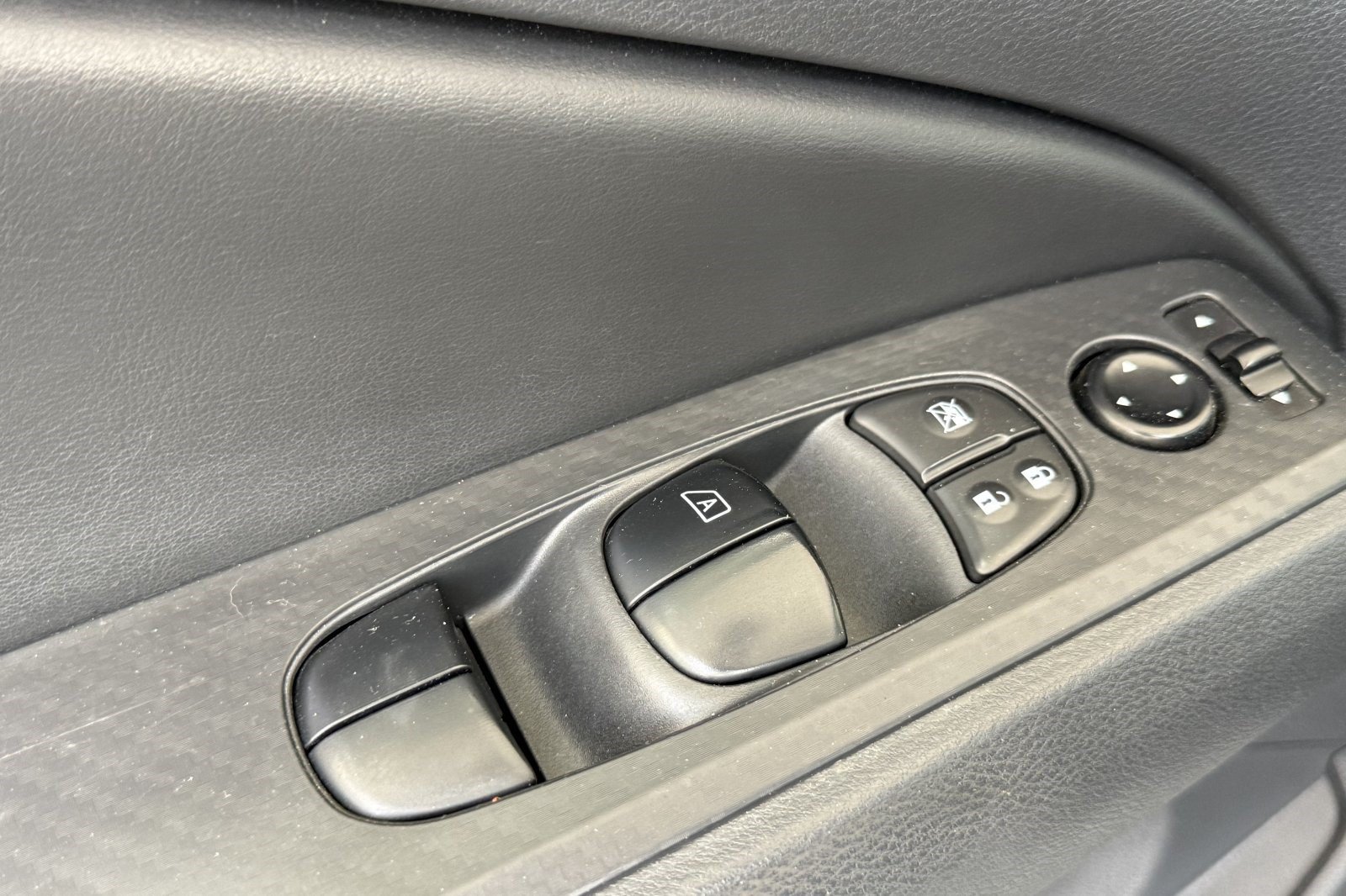 Used 2022 Nissan Altima 2.5 SV FWD image 13