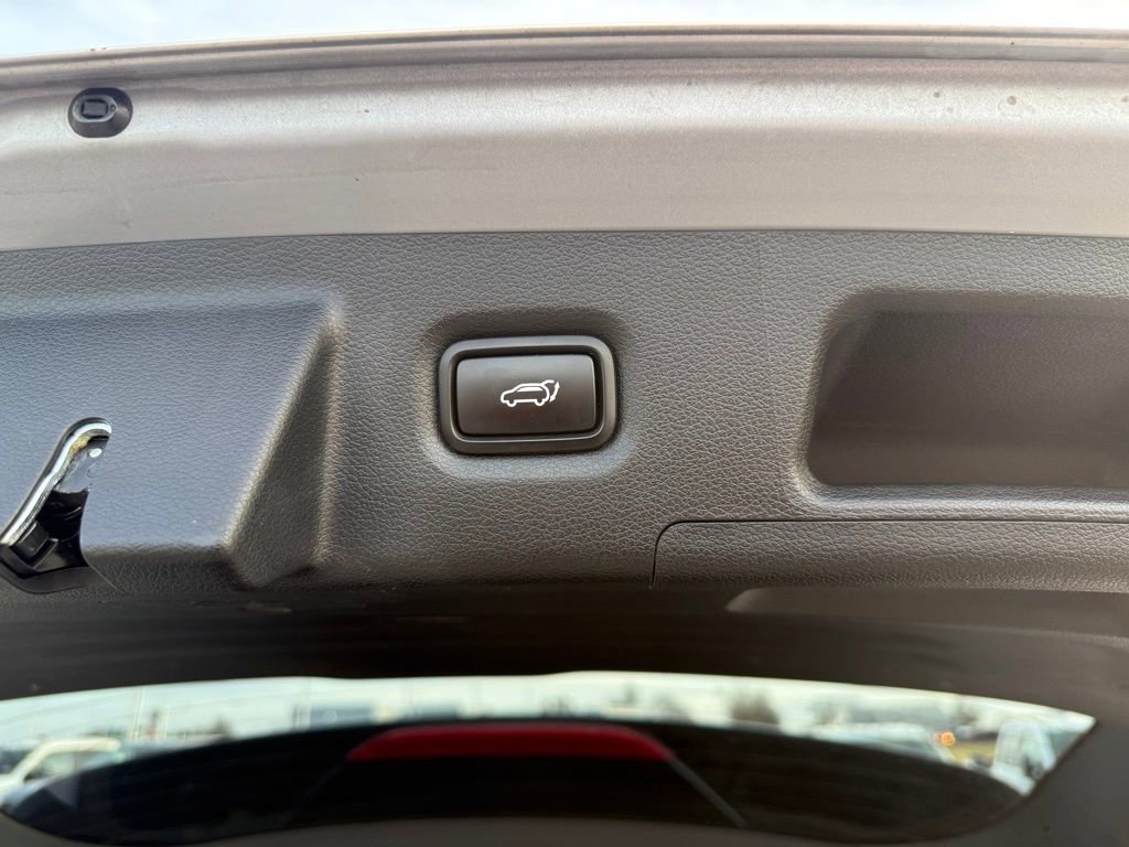 Used 2022 Hyundai Santa Fe SEL Premium image 36