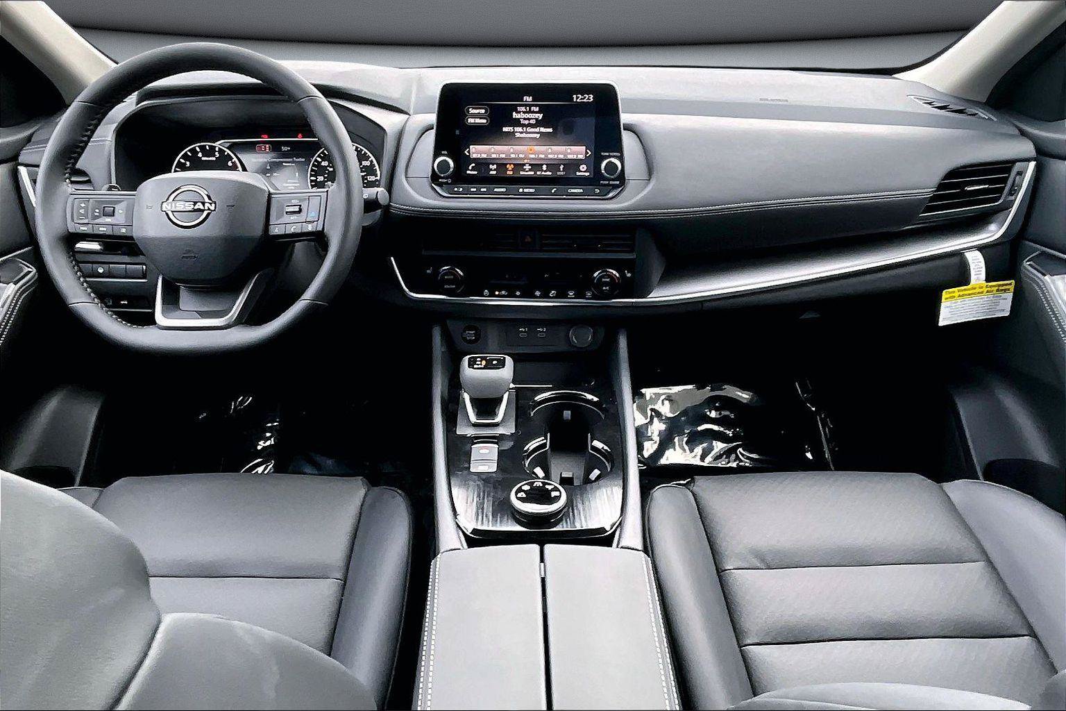 New 2026 Nissan Rogue Dark Armor AWD/4WD image 6