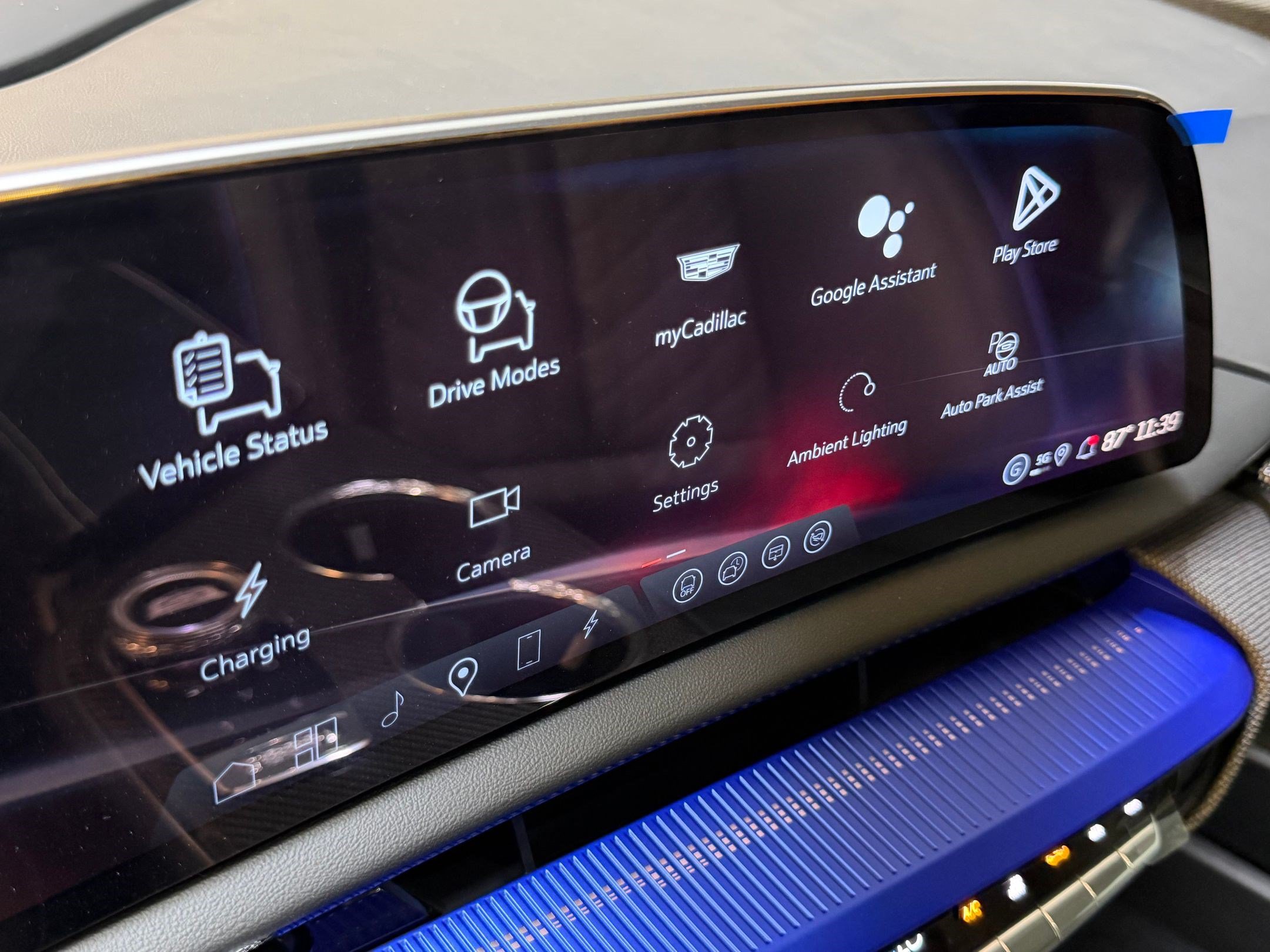New 2026 Cadillac Optiq V AWD/4WD image 33