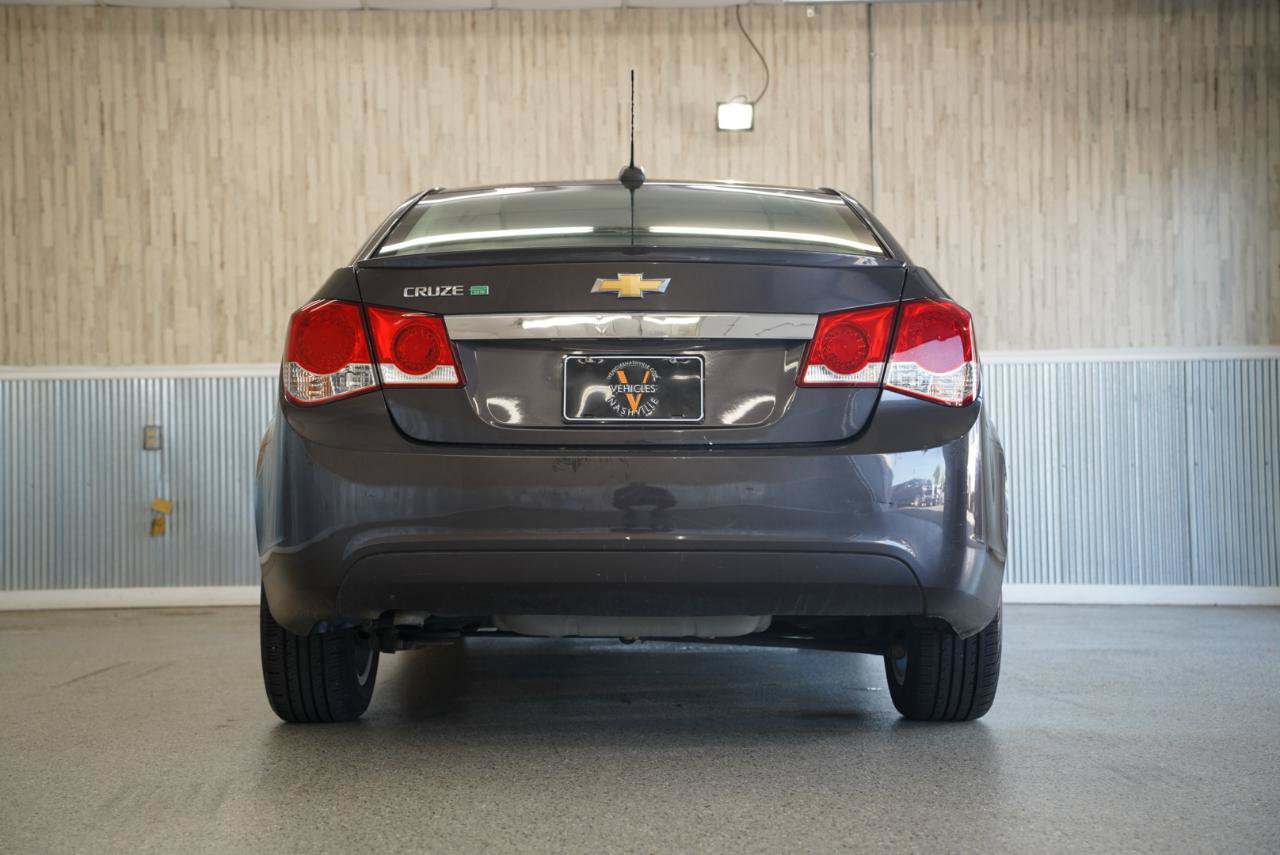 Used 2015 Chevrolet Cruze Diesel FWD image 8
